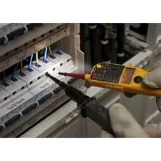 Fluke T150